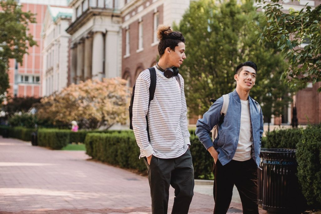 Ben jij een student? Zo bespaar je op je kosten